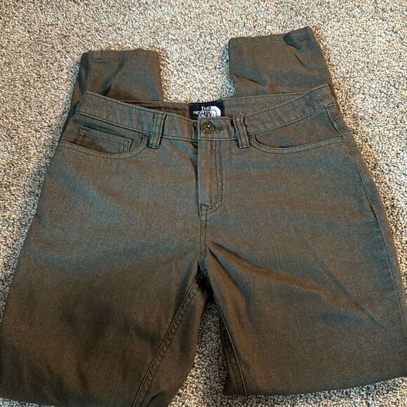 The North Fave Army Green lightweight Pants - Picture 1 of 8